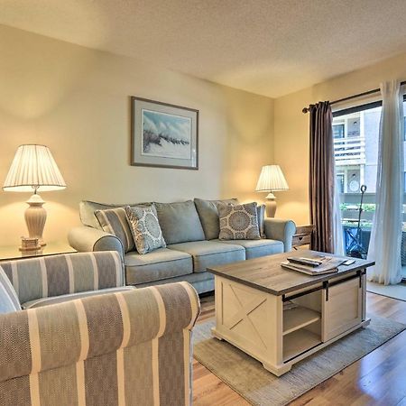 Resort-Style Hilton Head Condo - Walk To Beach! Hilton Head Island Exterior photo