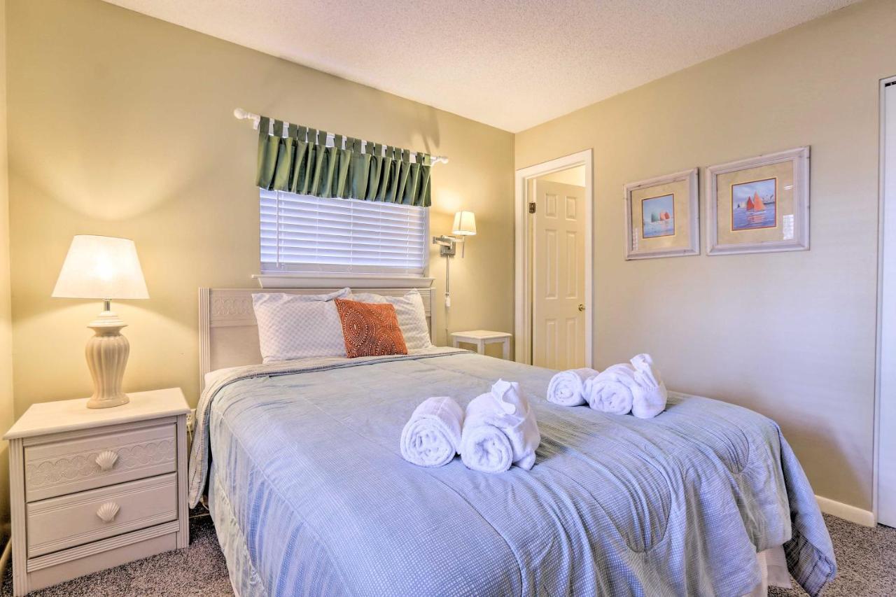 Resort-Style Hilton Head Condo - Walk To Beach! Hilton Head Island Exterior photo