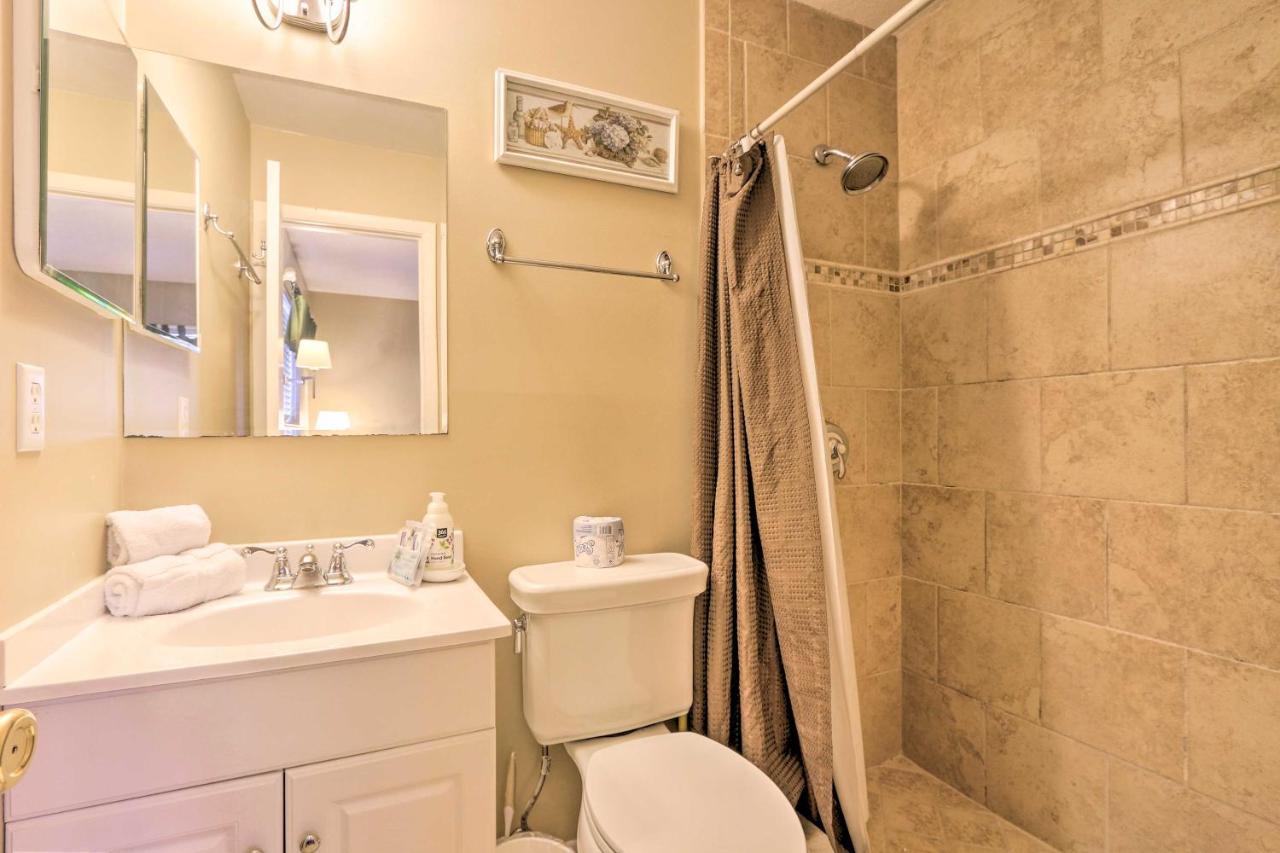 Resort-Style Hilton Head Condo - Walk To Beach! Hilton Head Island Exterior photo