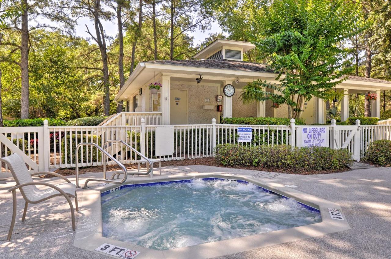 Resort-Style Hilton Head Condo - Walk To Beach! Hilton Head Island Exterior photo